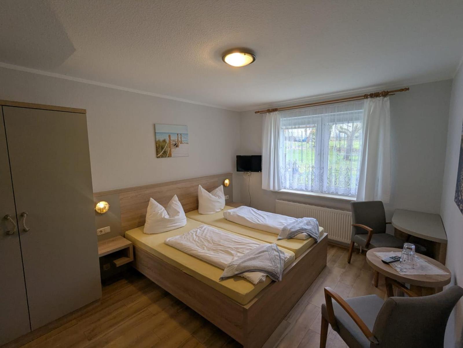 קלוסטר Pension & Restaurant Haus Hiddensee מראה חיצוני תמונה