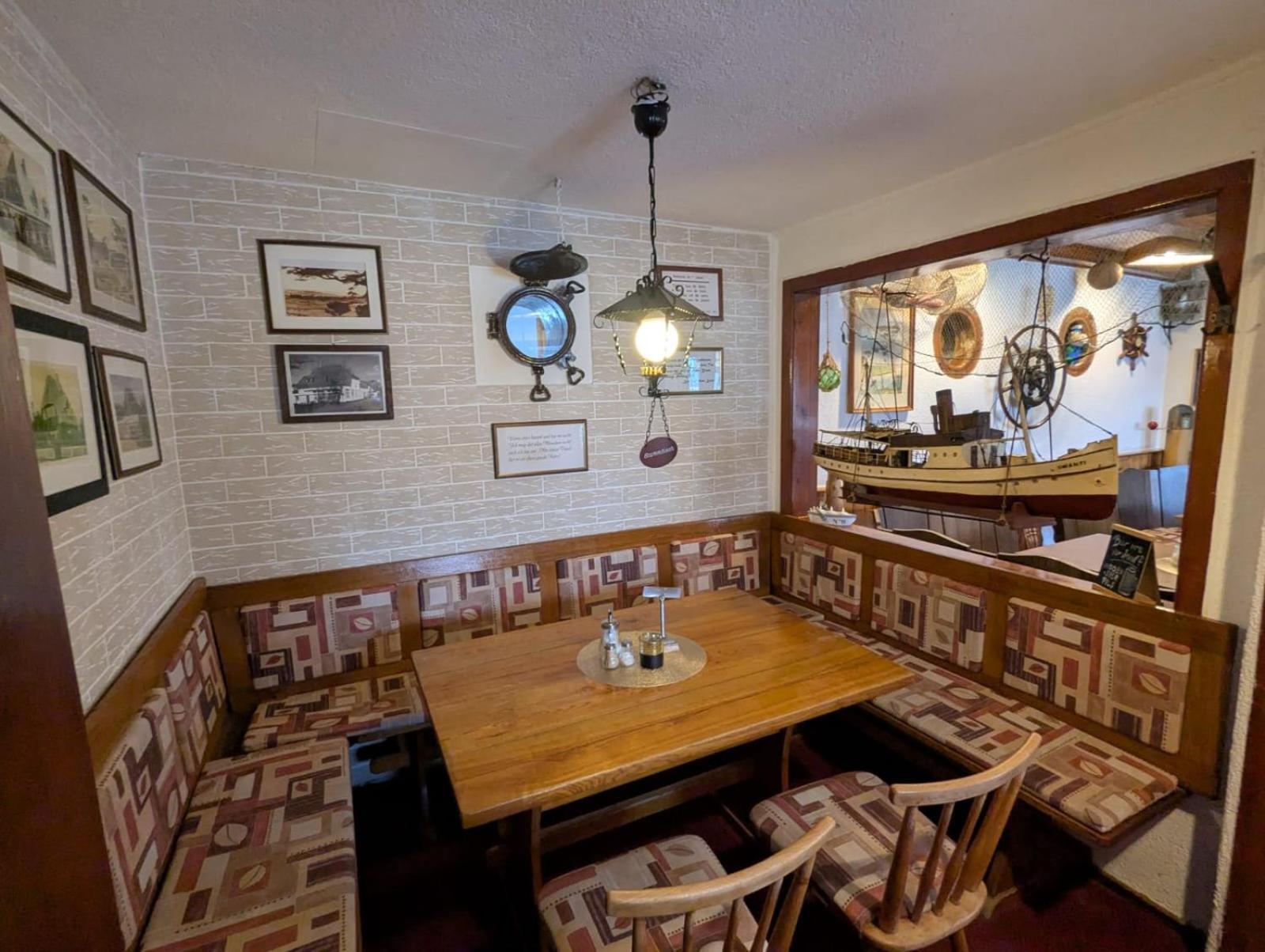 קלוסטר Pension & Restaurant Haus Hiddensee מראה חיצוני תמונה