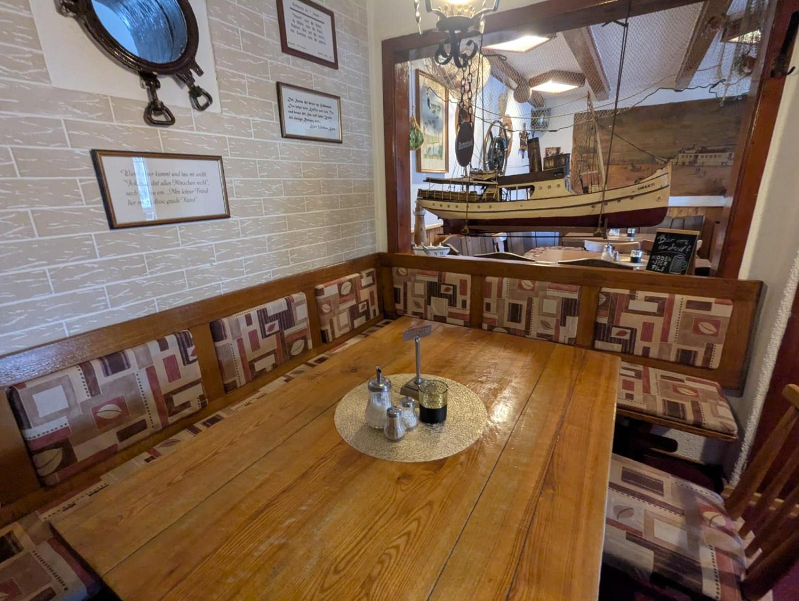 קלוסטר Pension & Restaurant Haus Hiddensee מראה חיצוני תמונה