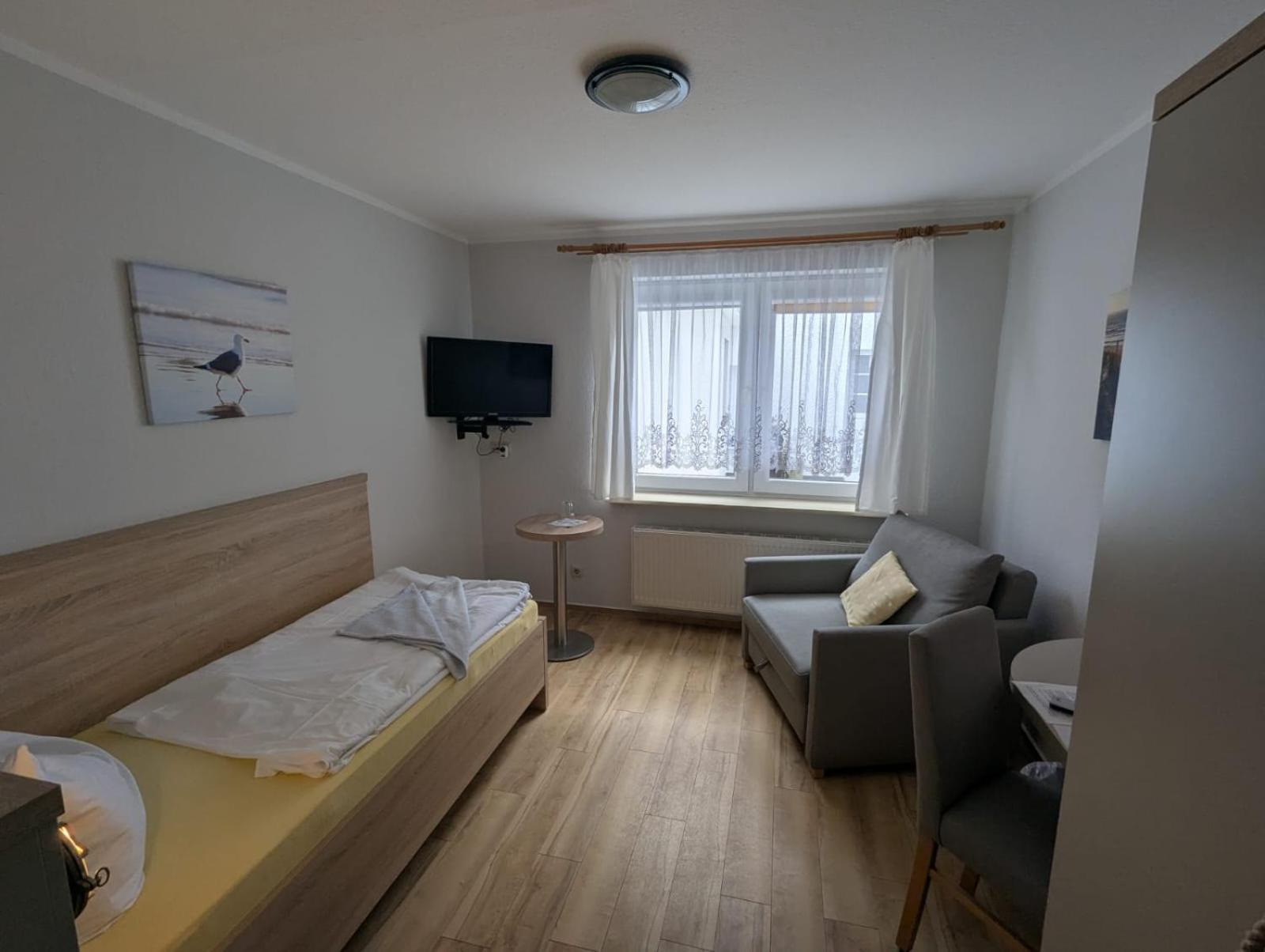 קלוסטר Pension & Restaurant Haus Hiddensee מראה חיצוני תמונה